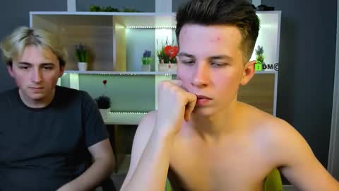 leo_valor online show from February 2026 07:45:01 PM