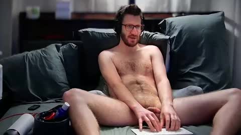 LeoBiggy online show from February 2025 09:00:02 AM