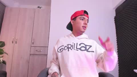 leohard_ online show from January 2026 12:29:01 PM