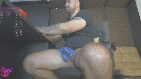 Snapshot of leon_1717 chatting on July 2026 12:20:01 PM Leon online show from July 2026 12:20:01 PM
