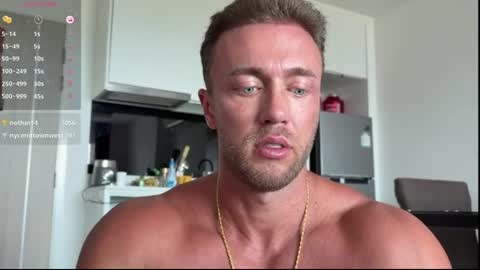 Snapshot of leon_lovefitness chatting on June 2026 06:52:01 AM Leon online show from June 2026 06:52:01 AM