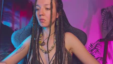 leona online show from January 2025 05:59:02 PM