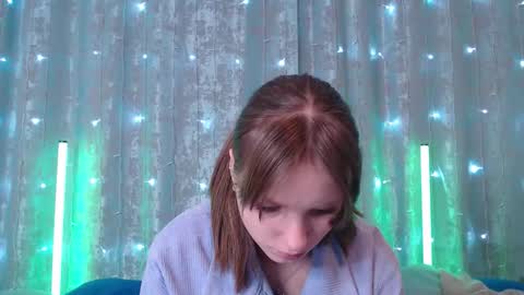 Leonaalove online show from December 2025 08:51:02 AM
