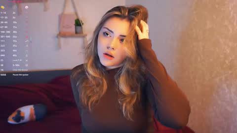 Mia online show from December 2025 08:30:01 AM