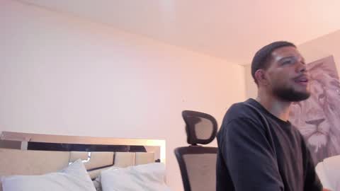Leonard online show from February 2025 08:43:01 AM