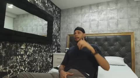 Leonard online show from February 2025 04:01:01 AM
