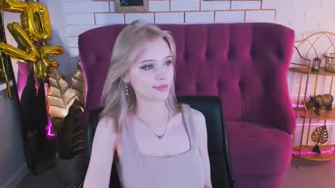 leonastone online show from October 2025 05:45:01 PM