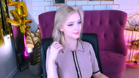 leonastone online show from October 2025 05:03:01 PM