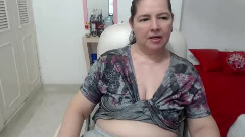 Snapshot of leonela_69 chatting on June 2026 12:14:01 AM leonela online show from June 2026 12:14:01 AM