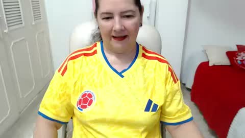 Snapshot of leonela_69 chatting on June 2026 01:55:01 AM leonela online show from June 2026 01:55:01 AM