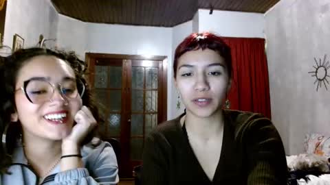 Snapshot of leonelablues chatting on September 2025 04:45:02 AM leonela online show from September 2025 04:45:02 AM