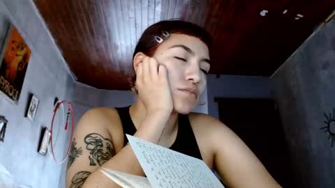 Snapshot of leonelablues chatting on September 2025 06:21:01 PM leonela online show from September 2025 06:21:01 PM