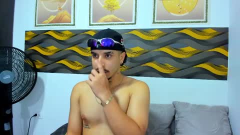 Leon online show from April 2026 07:58:01 PM