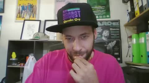 leonidascum online show from May 2026 12:02:01 PM