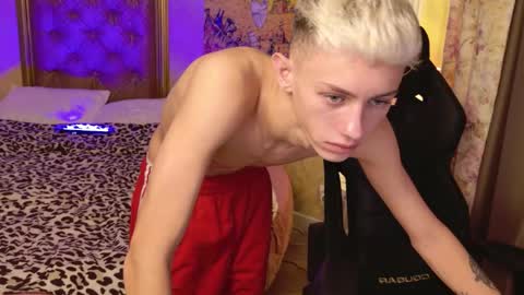 leonlure online show from October 2025 06:23:02 AM