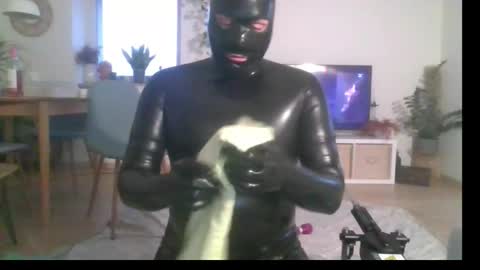 T0rax online show from February 2026 05:03:01 PM