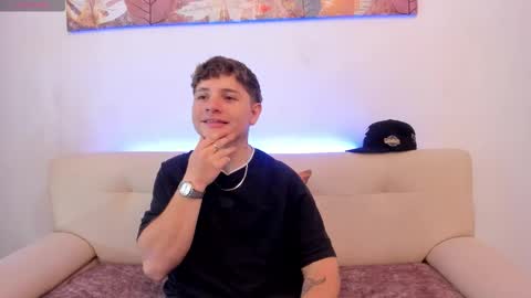 Leo  online show from October 2025 09:15:01 PM