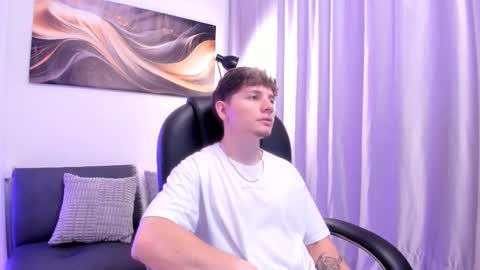 Leo  online show from November 2025 01:55:02 AM