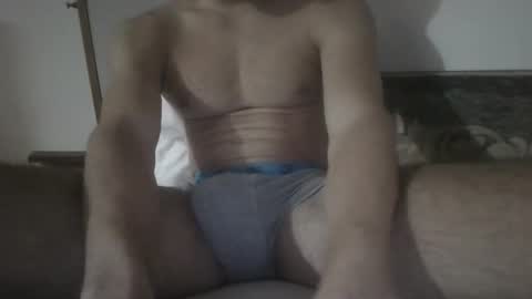 leoop123 online show from September 2025 10:04:01 PM