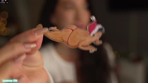 Snapshot of leoramallis chatting on December 2024 04:20:02 PM Leora online show from December 2024 04:20:02 PM