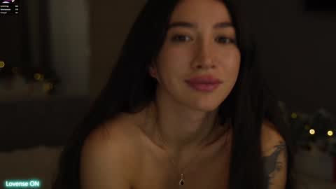 Snapshot of leoramallis chatting on January 2025 06:34:02 PM Leora online show from January 2025 06:34:02 PM