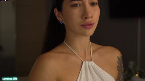 Snapshot of leoramallis chatting on January 2025 04:16:02 PM Leora online show from January 2025 04:16:02 PM