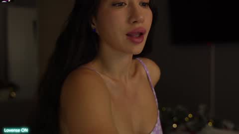 Snapshot of leoramallis chatting on January 2025 04:23:02 PM Leora online show from January 2025 04:23:02 PM