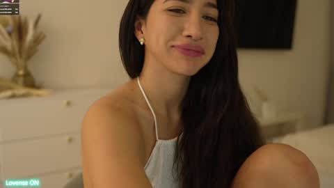 Snapshot of leoramallis chatting on February 2025 06:33:01 PM Leora online show from February 2025 06:33:01 PM