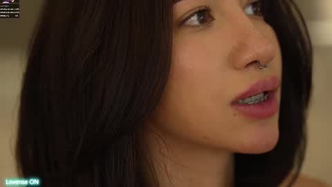 Snapshot of leoramallis chatting on February 2025 03:50:02 PM Leora online show from February 2025 03:50:02 PM