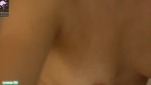 Snapshot of leoramallis chatting on February 2025 08:09:02 PM Leora online show from February 2025 08:09:02 PM