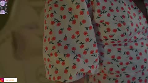 Leora online show from November 2025 04:17:02 PM