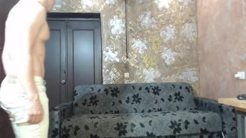 leoroman online show from September 2025 04:29:01 PM