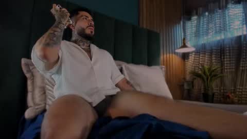 Leo Salvatore online show from January 2025 08:21:02 PM