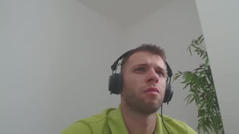 leozinhohd online show from November 2025 07:03:02 PM