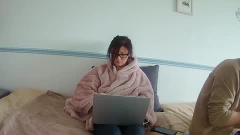 LePetitFeet1 online show from February 2025 12:28:01 PM