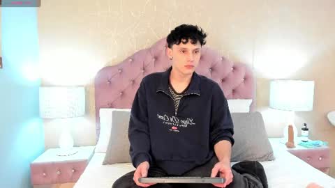 Snapshot of lephystar chatting on June 2026 04:15:02 AM LephyStar online show from June 2026 04:15:02 AM
