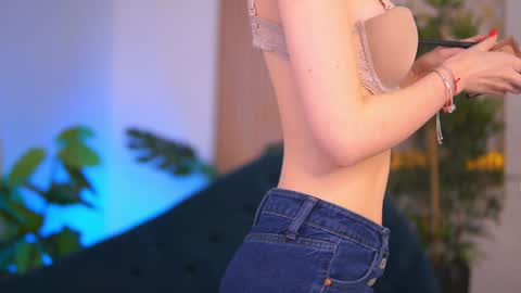 Snapshot of lesaismore chatting on December 2024 07:55:01 AM Jessie online show from December 2024 07:55:01 AM