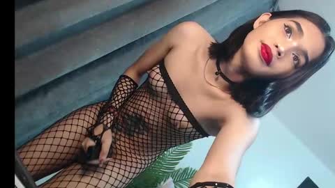 Snapshot of lesi_trisha chatting on February 2025 05:50:01 PM Trisha18 online show from February 2025 05:50:01 PM