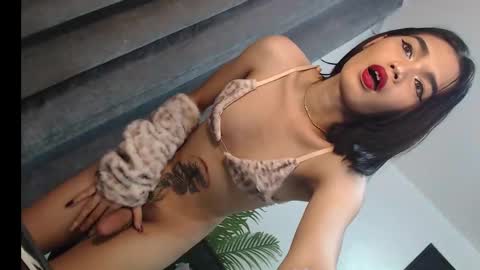 Snapshot of lesi_trisha chatting on March 2025 05:42:01 AM Trisha18 online show from March 2025 05:42:01 AM