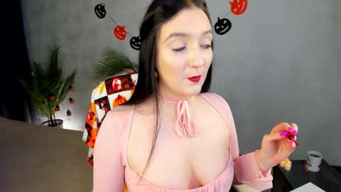 Snapshot of lesley_wins chatting on October 2025 08:05:02 AM Lesley online show from October 2025 08:05:02 AM