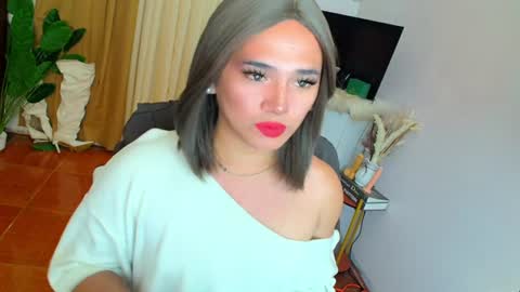 Snapshot of lesleyanderson chatting on July 2026 04:29:01 AM Pat online show from July 2026 04:29:01 AM