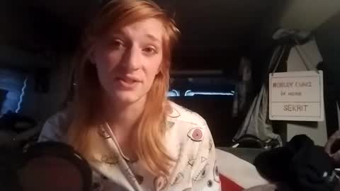 LesleyGumGrass- The Boring Trans girl online show from January 2025 10:07:02 PM