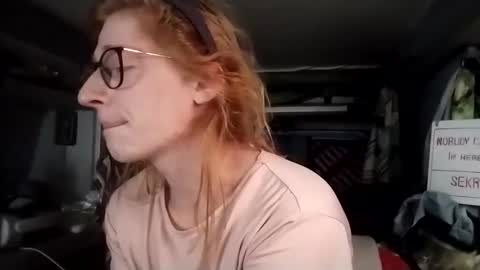 LesleyGumGrass- The Boring Trans girl online show from January 2025 10:48:01 PM