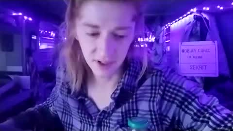LesleyGumGrass- The Boring Trans girl online show from February 2025 02:07:01 PM