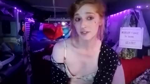 LesleyGumGrass- The Boring Trans girl online show from February 2025 04:09:02 AM