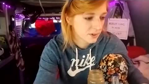 LesleyGumGrass- The Boring Trans girl online show from February 2025 06:47:02 PM
