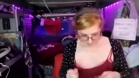 LesleyGumGrass- The Boring Trans girl online show from February 2025 12:05:01 AM