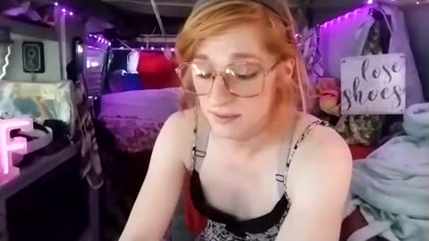 LesleyGumGrass- The Boring Trans girl online show from February 2025 02:46:02 PM