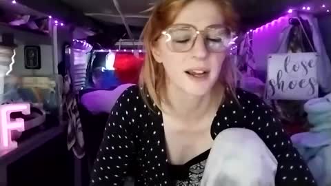 LesleyGumGrass- The Boring Trans girl online show from February 2025 07:07:01 PM