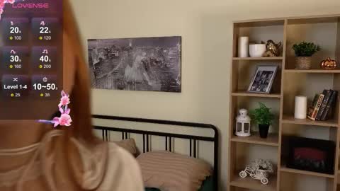 Tracy online show from November 2025 06:10:01 PM